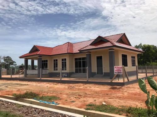 Banglo, Padang Khabar 3